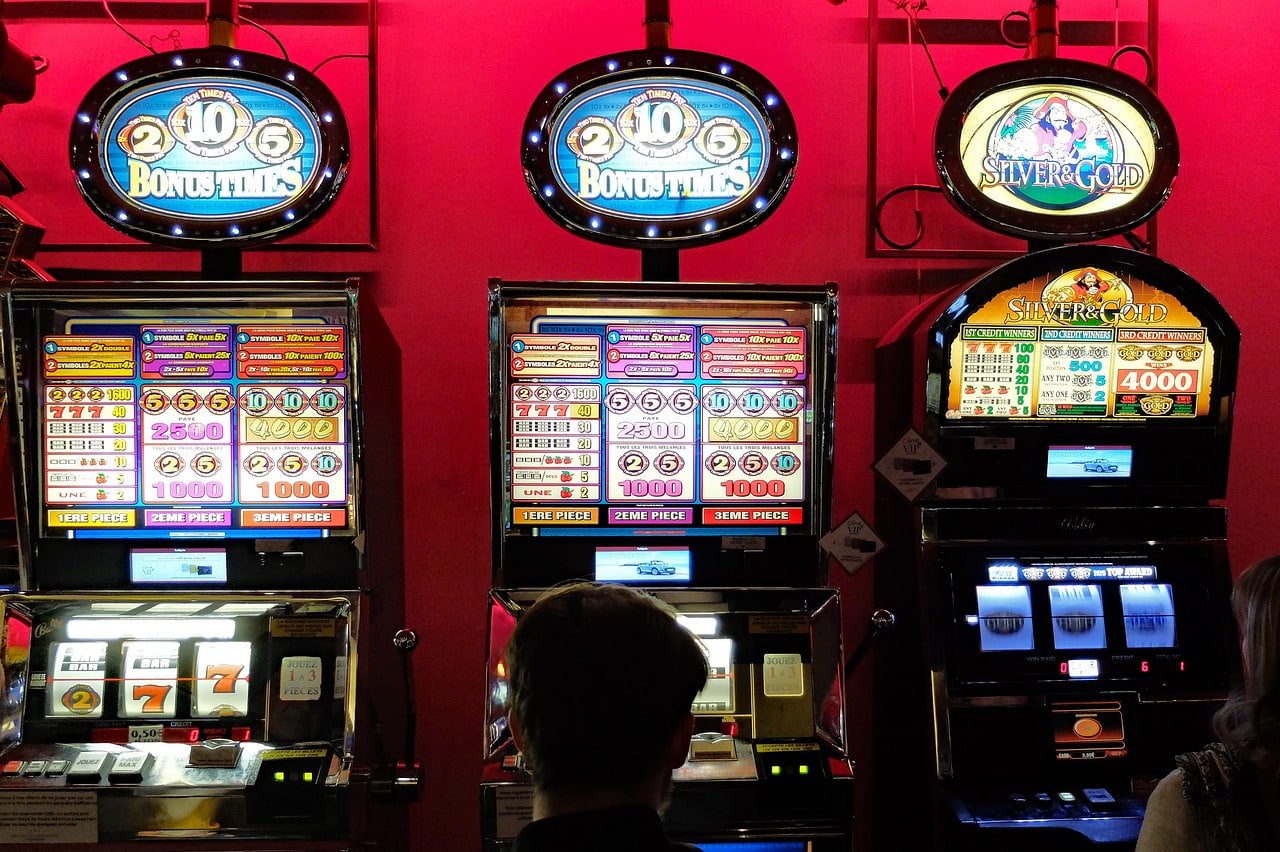 Pengguna taring78 Indonesia menikmati sportsbook dan slot online dari ponsel